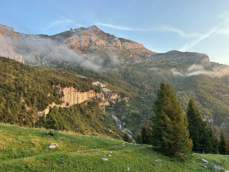5 juillet 2026 – Cascade et panorama aux Diablerets